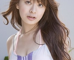 八田亜矢子